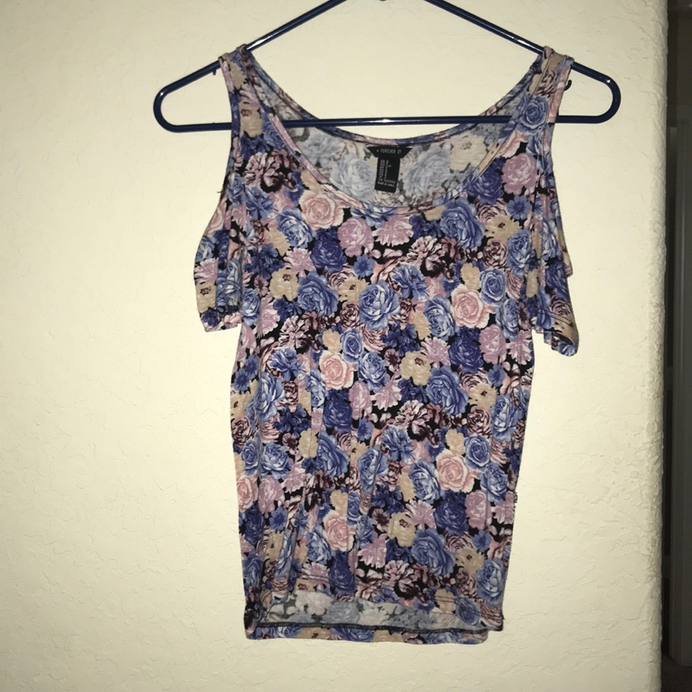 Open short sleeved flower shirt